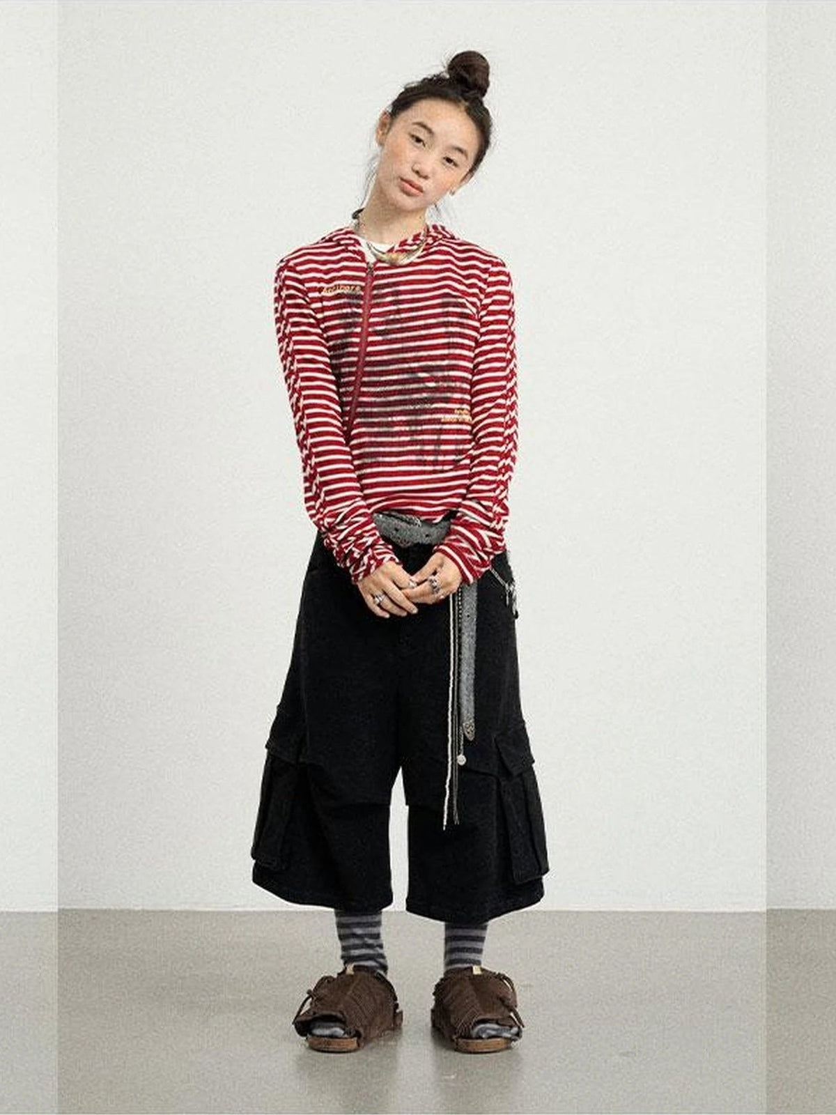 Stretch Washed Cotton Cargo Capri Pants