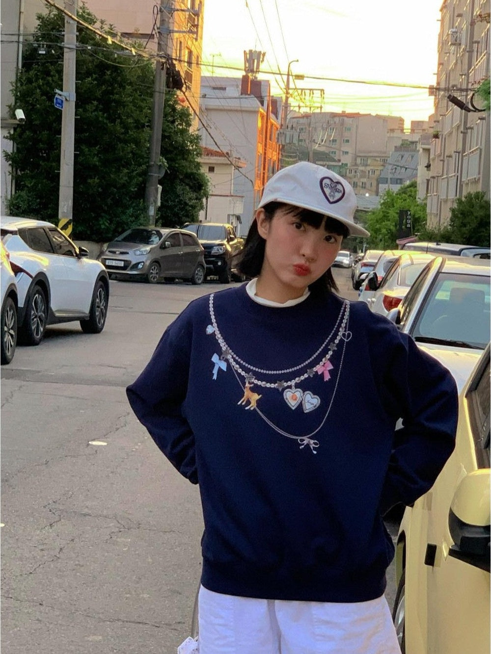 Navy Pearl Necklace Print Women's Cotton Polyester Blend Sweatshirts
