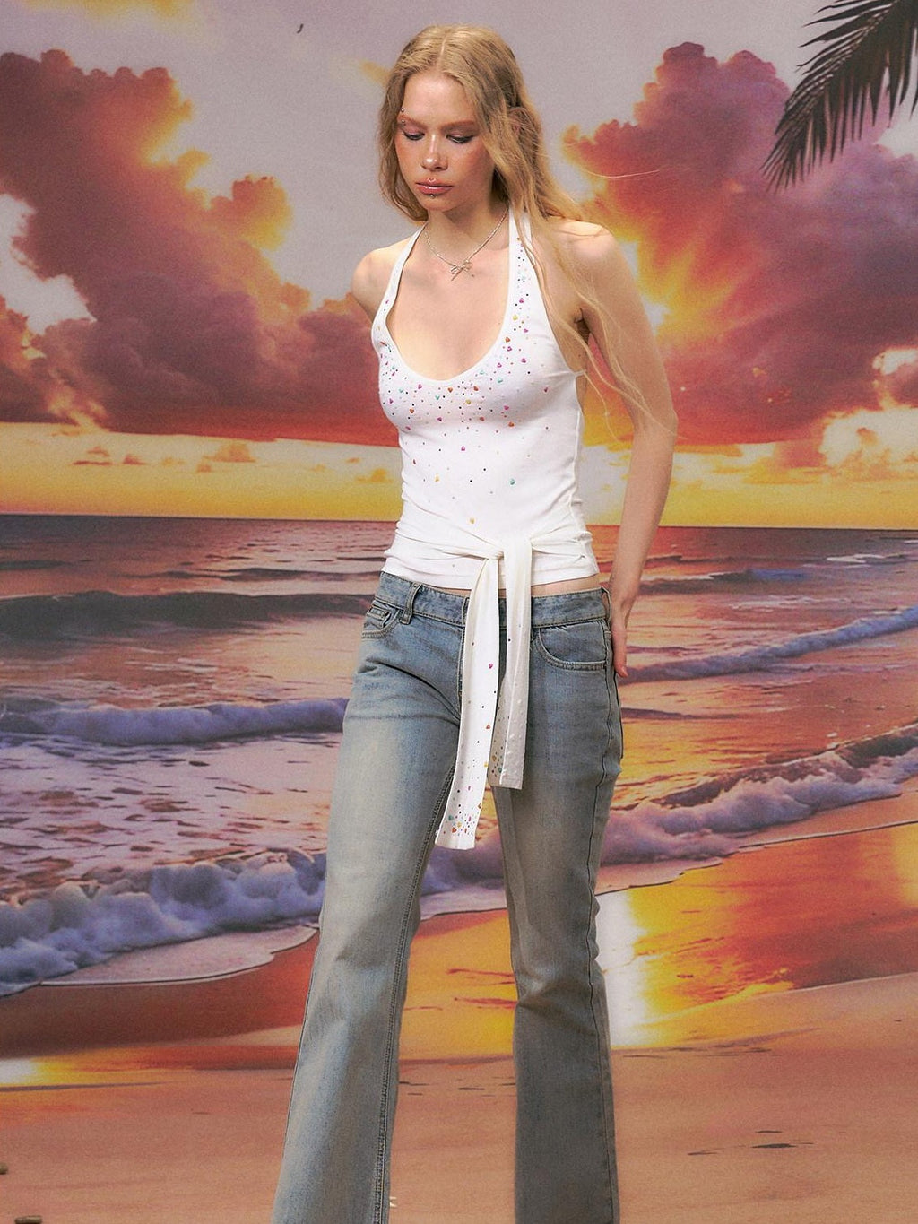 Durable Distressed Relaxed Low Rise Light Blue Denim Women Straight Leg Jeans