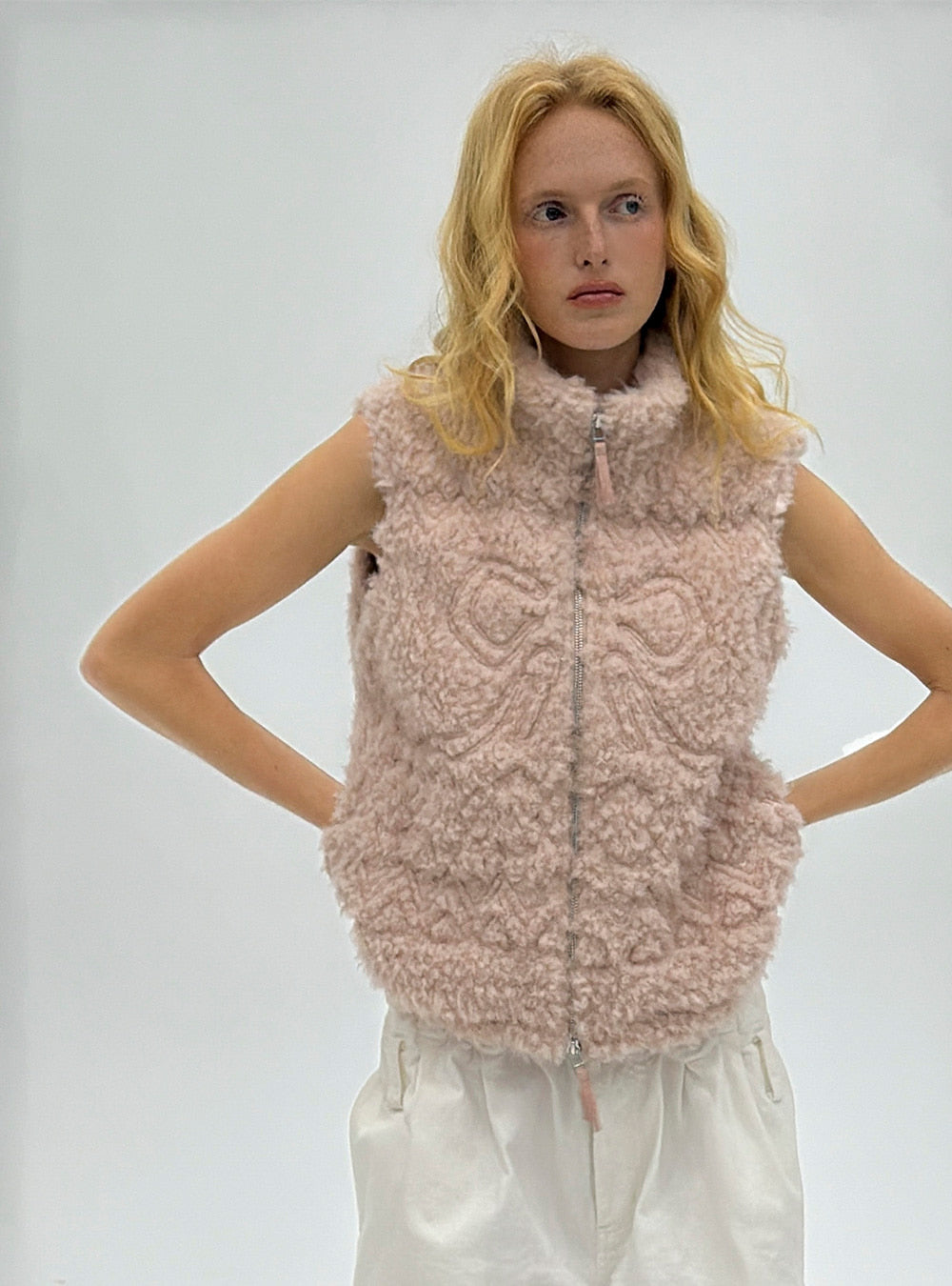 Quilted Bow Pattern Fur Slim Vest (2color)