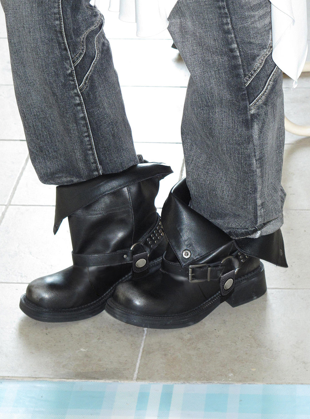Matte Rebel Round Toe Leather Boots