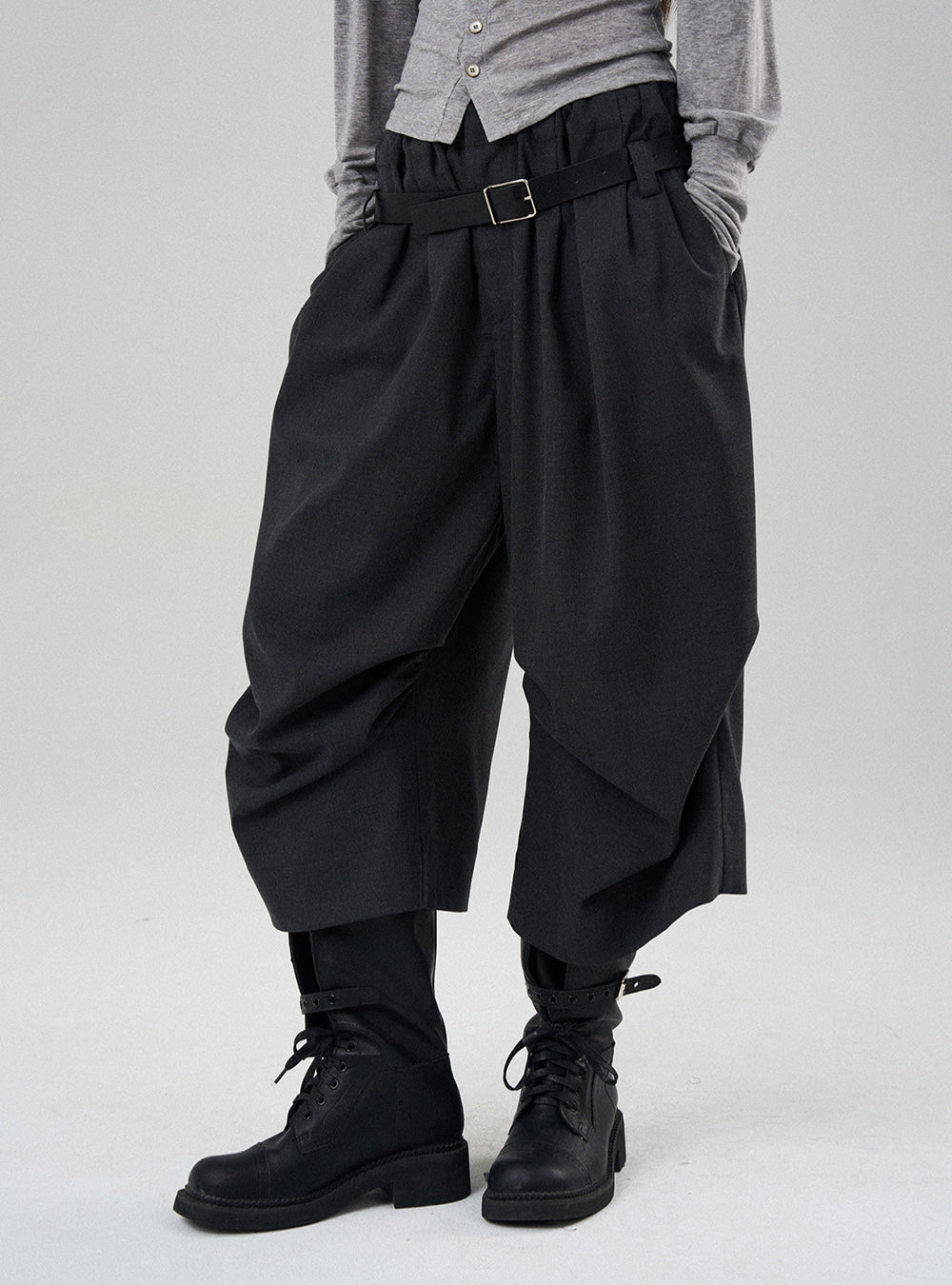 Pleated Balloon Cropped Casual Pants