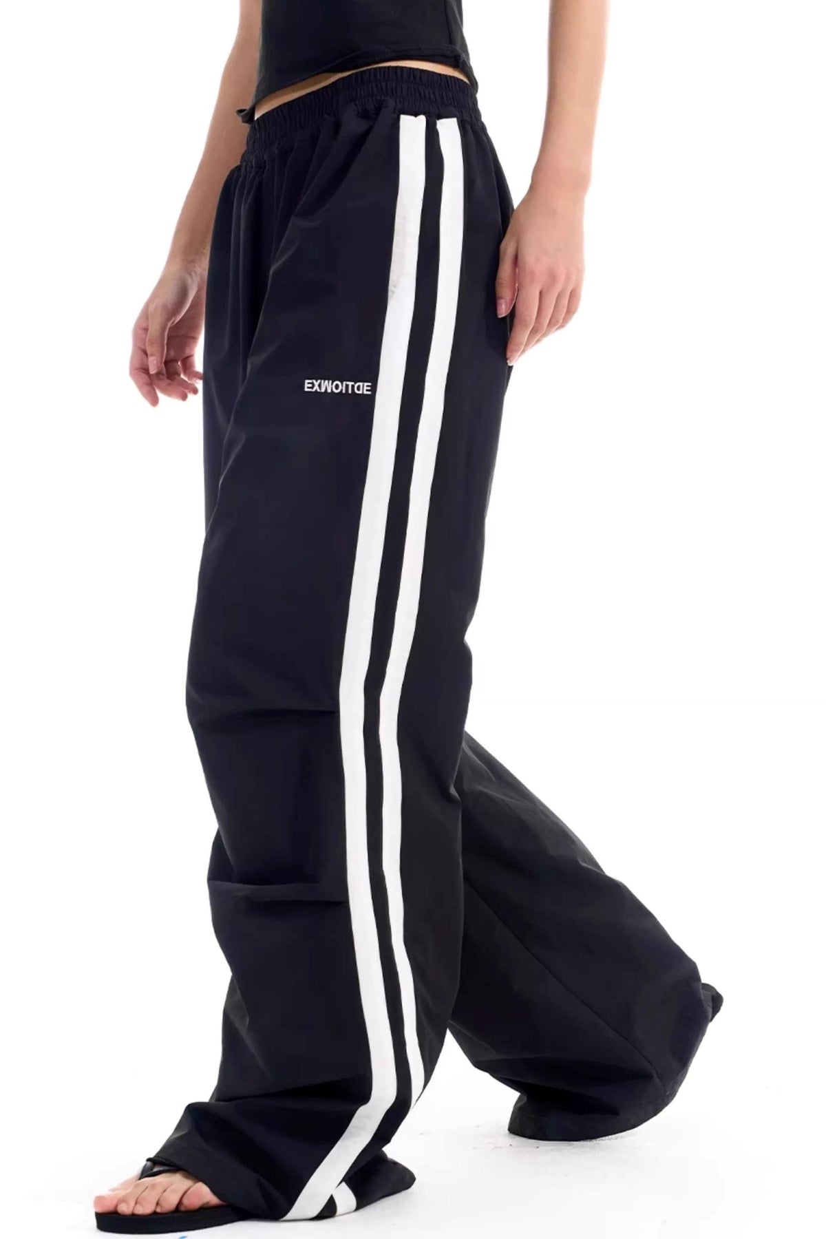 Color-Blocked Distressed Pleated Pants
