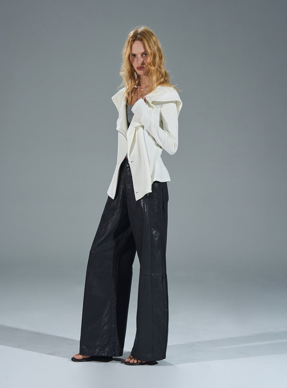 Silky Texture Drape Zip-Up Jacket (2color)