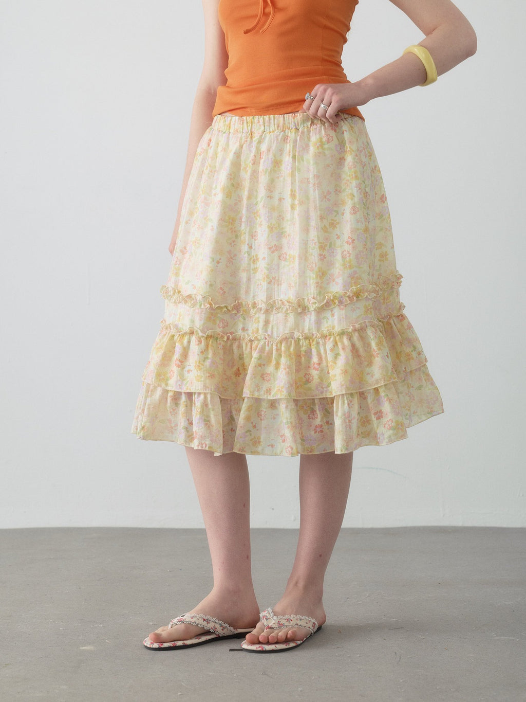 Berry Curve Ruffle Skirt