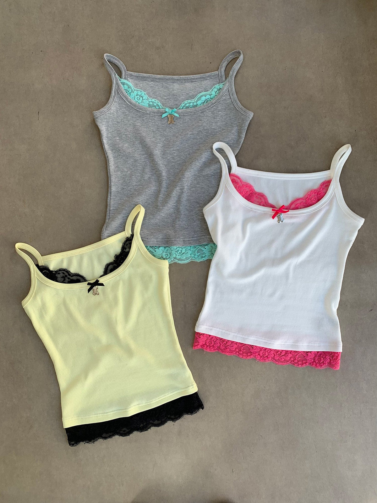 Trio Lace Trim Tank Top (3color)