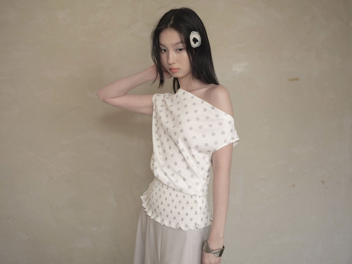 Dot Shirring Waist Top