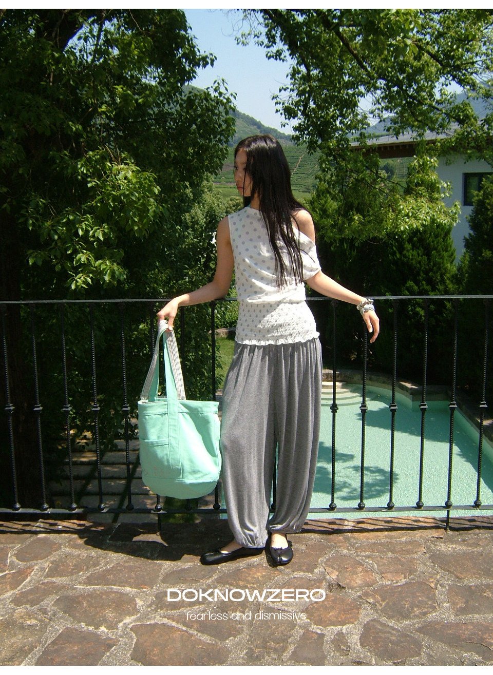 Dot Shirring Waist Top