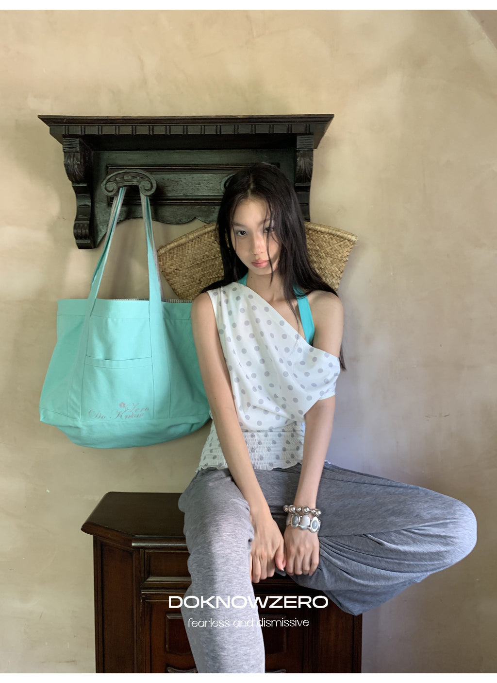 Dot Shirring Waist Top