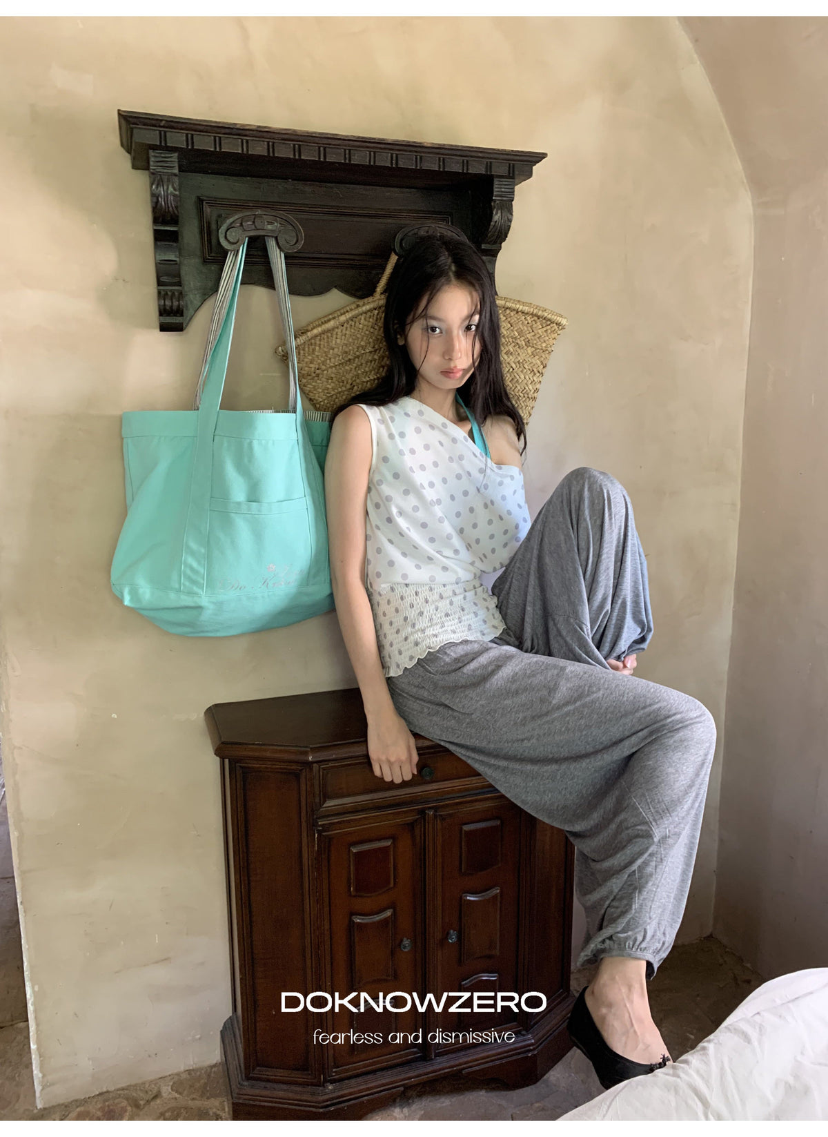 Dot Shirring Waist Top