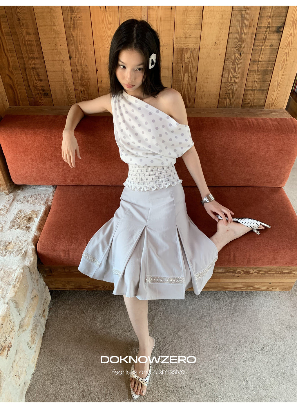 Dot Shirring Waist Top