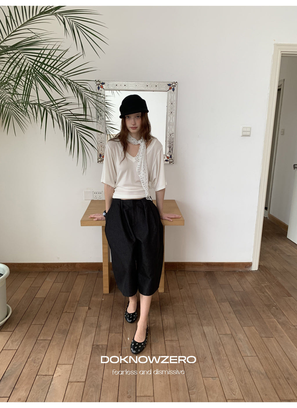 Batwing Sleeve V Neck Top (2color)