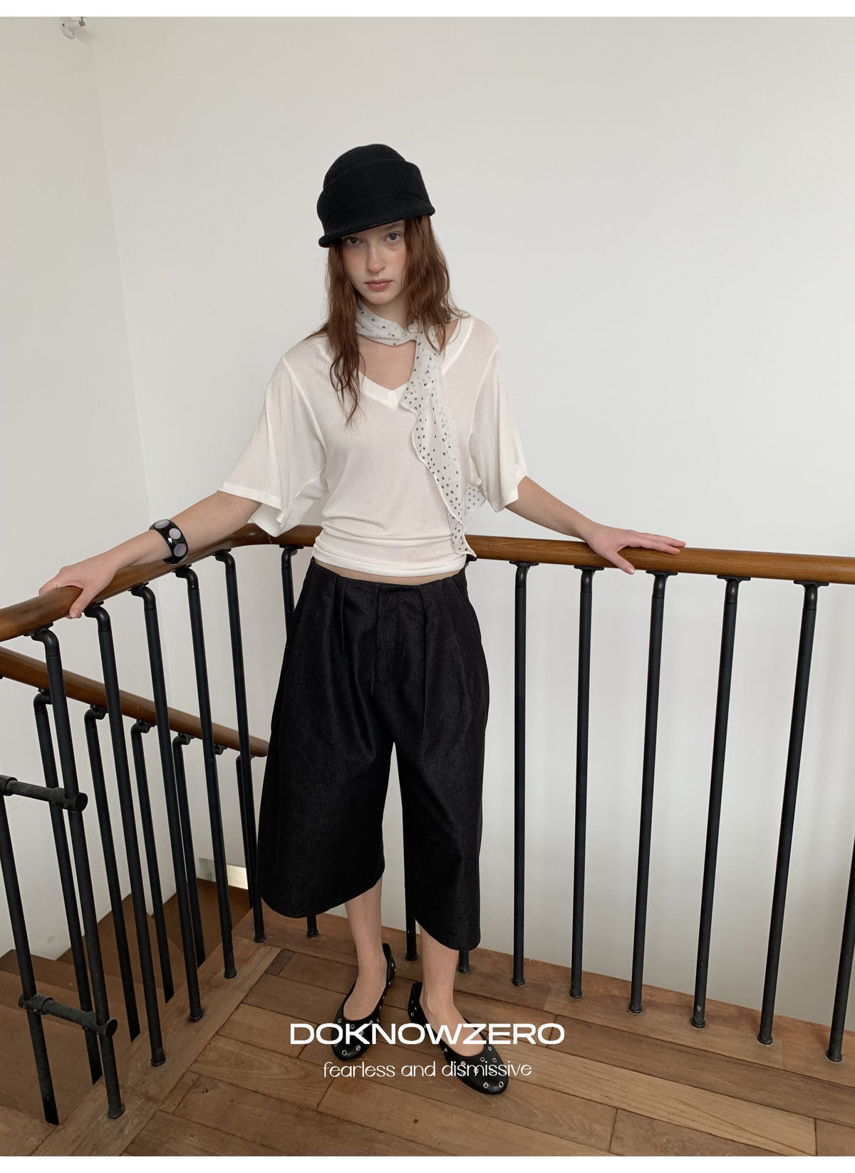 Batwing Sleeve V Neck Top (2color)