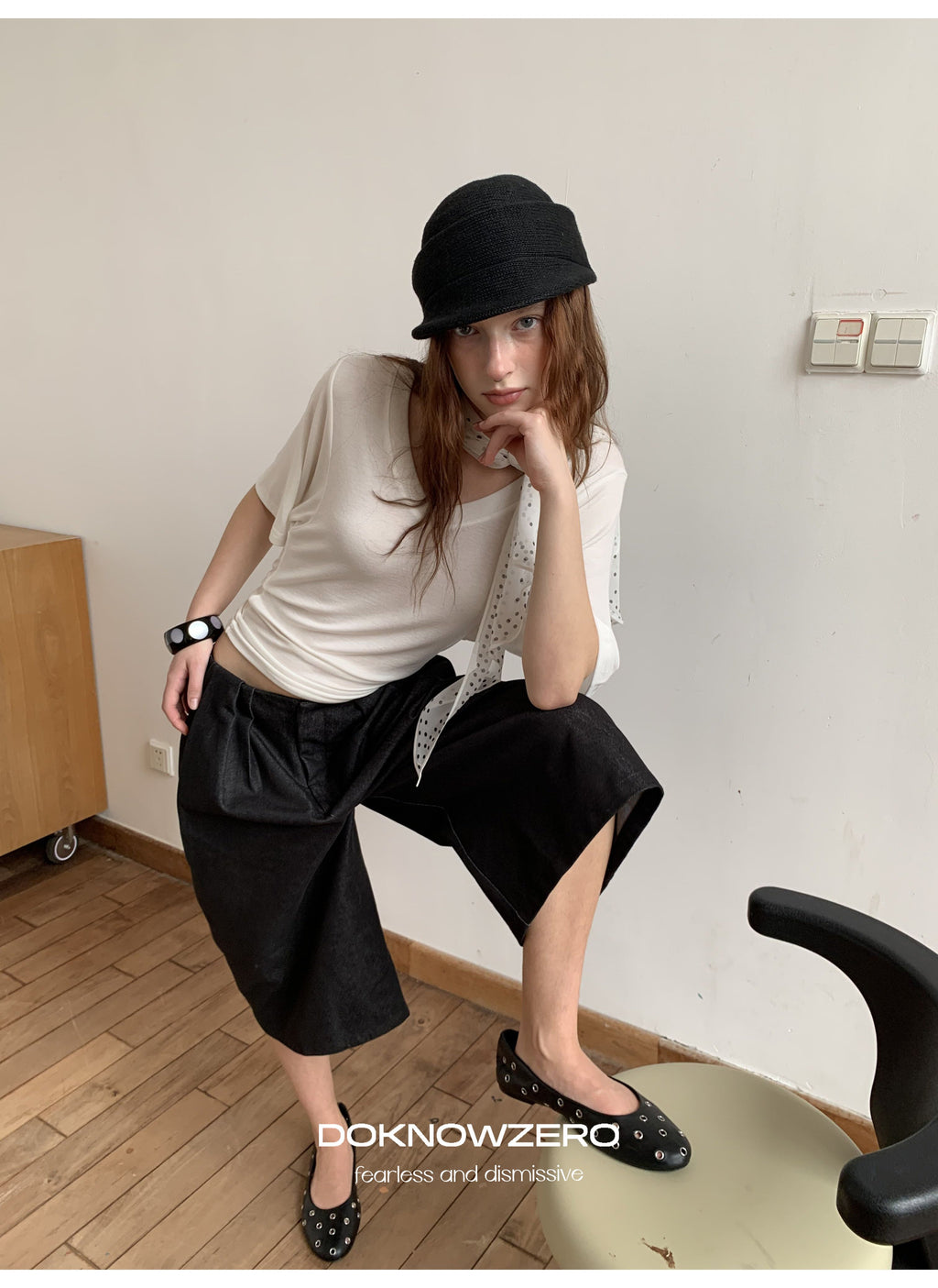 Batwing Sleeve V Neck Top (2color)