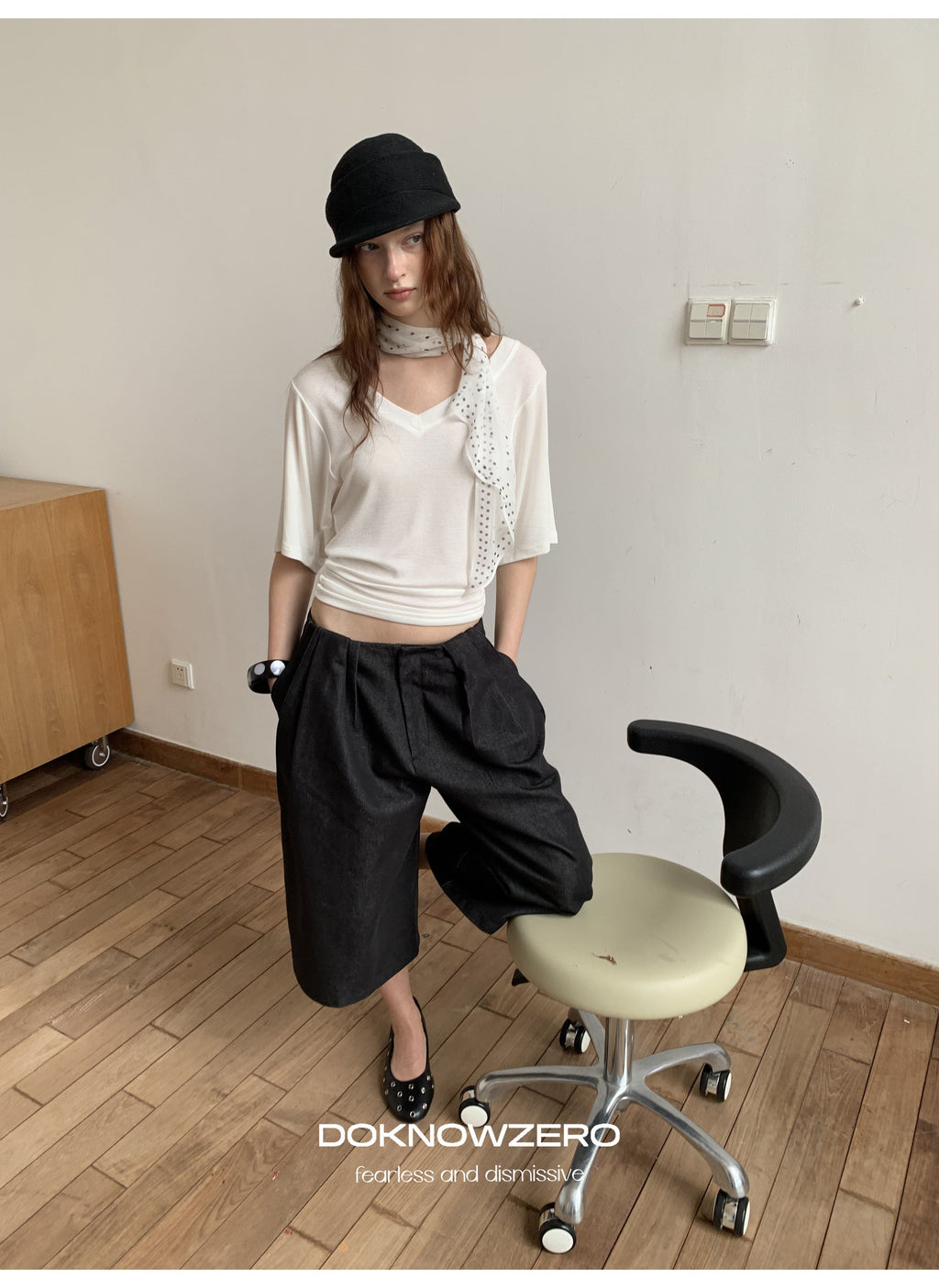 Batwing Sleeve V Neck Top (2color)
