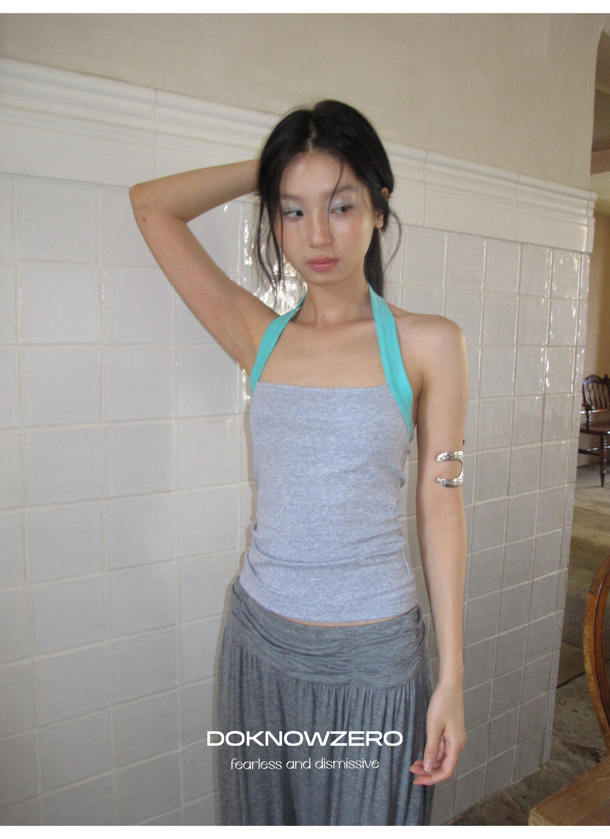 Contrast Strap Halter Top (2color)