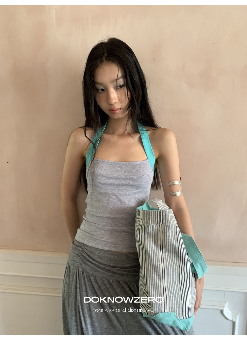 Contrast Strap Halter Top (2color)