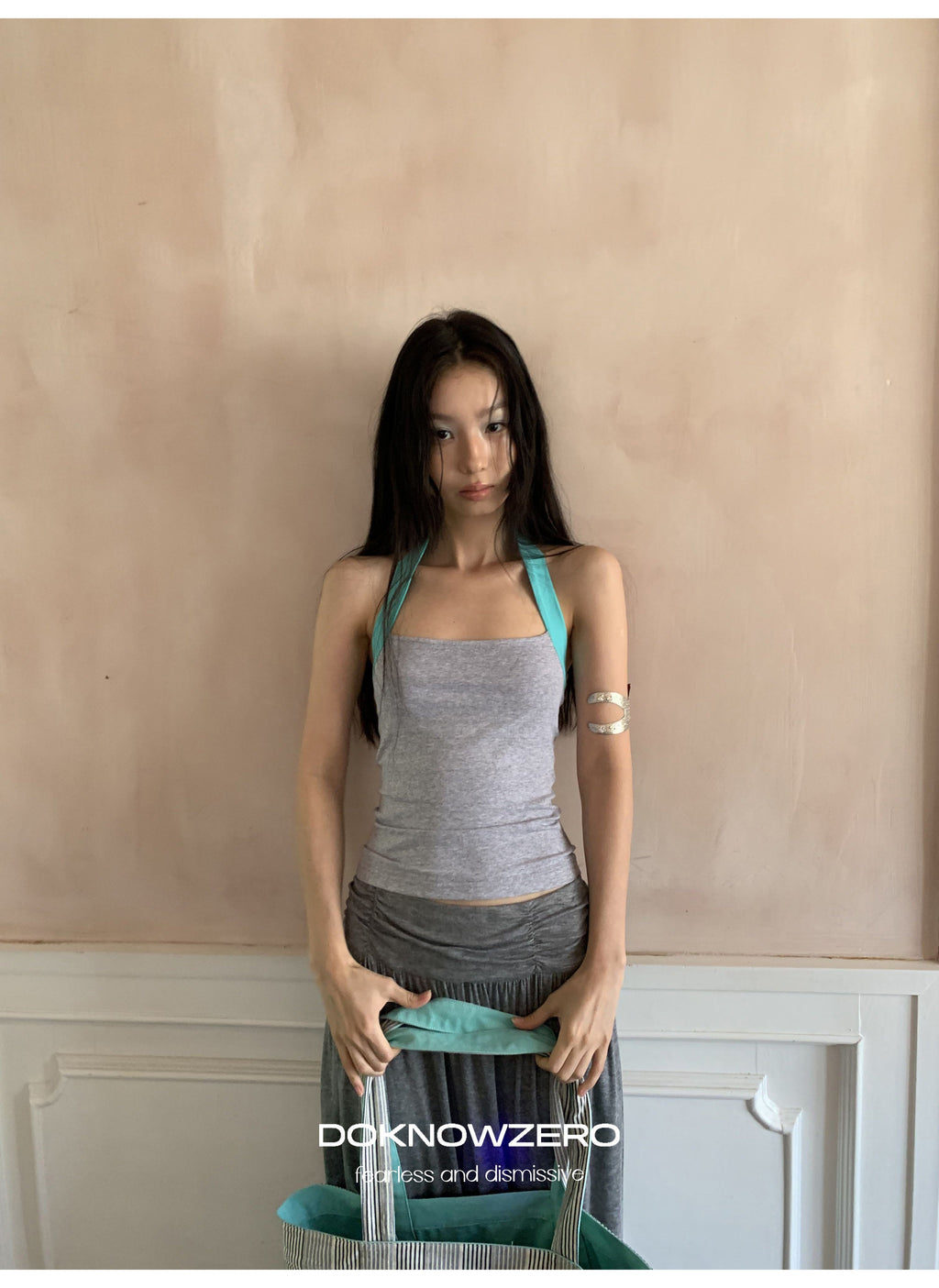 Contrast Strap Halter Top (2color)