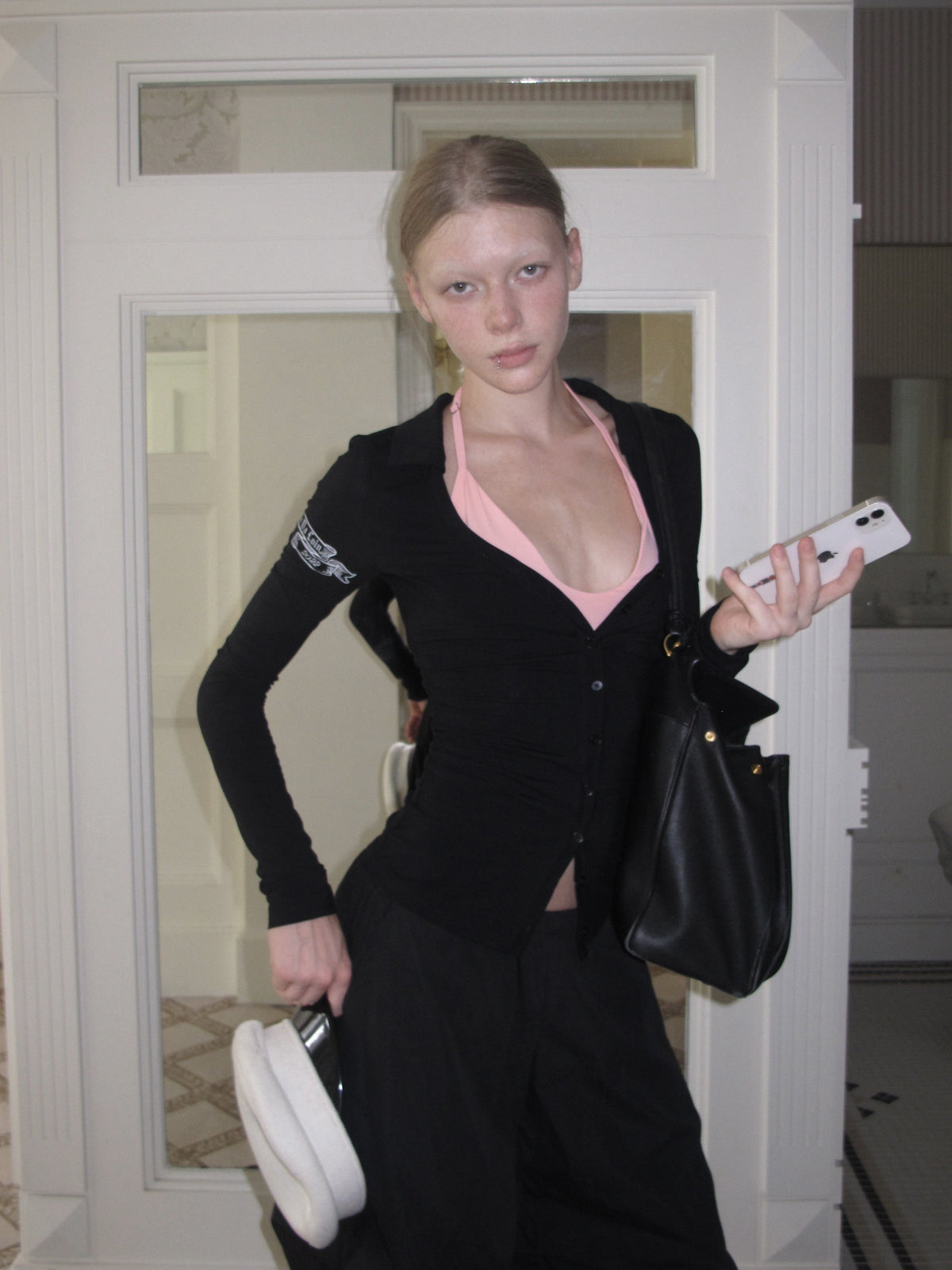 V-Neck Contour Stretch Top (2color)