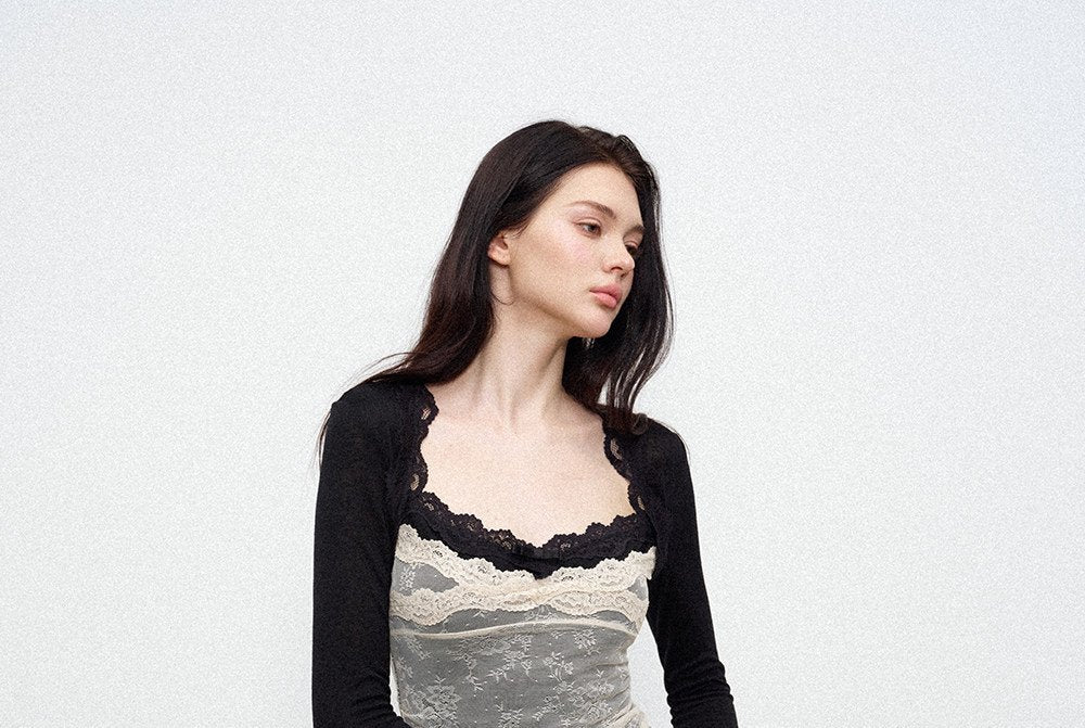 Shell Lace Contrast Sculpted Top