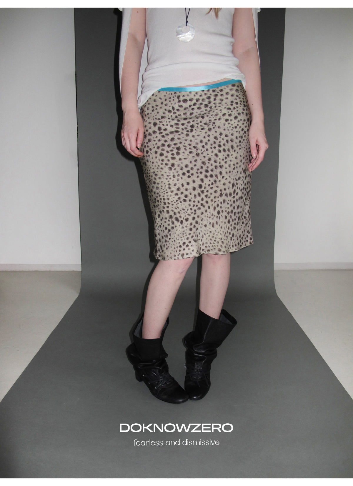 Leopard Sheen Straight Skirt