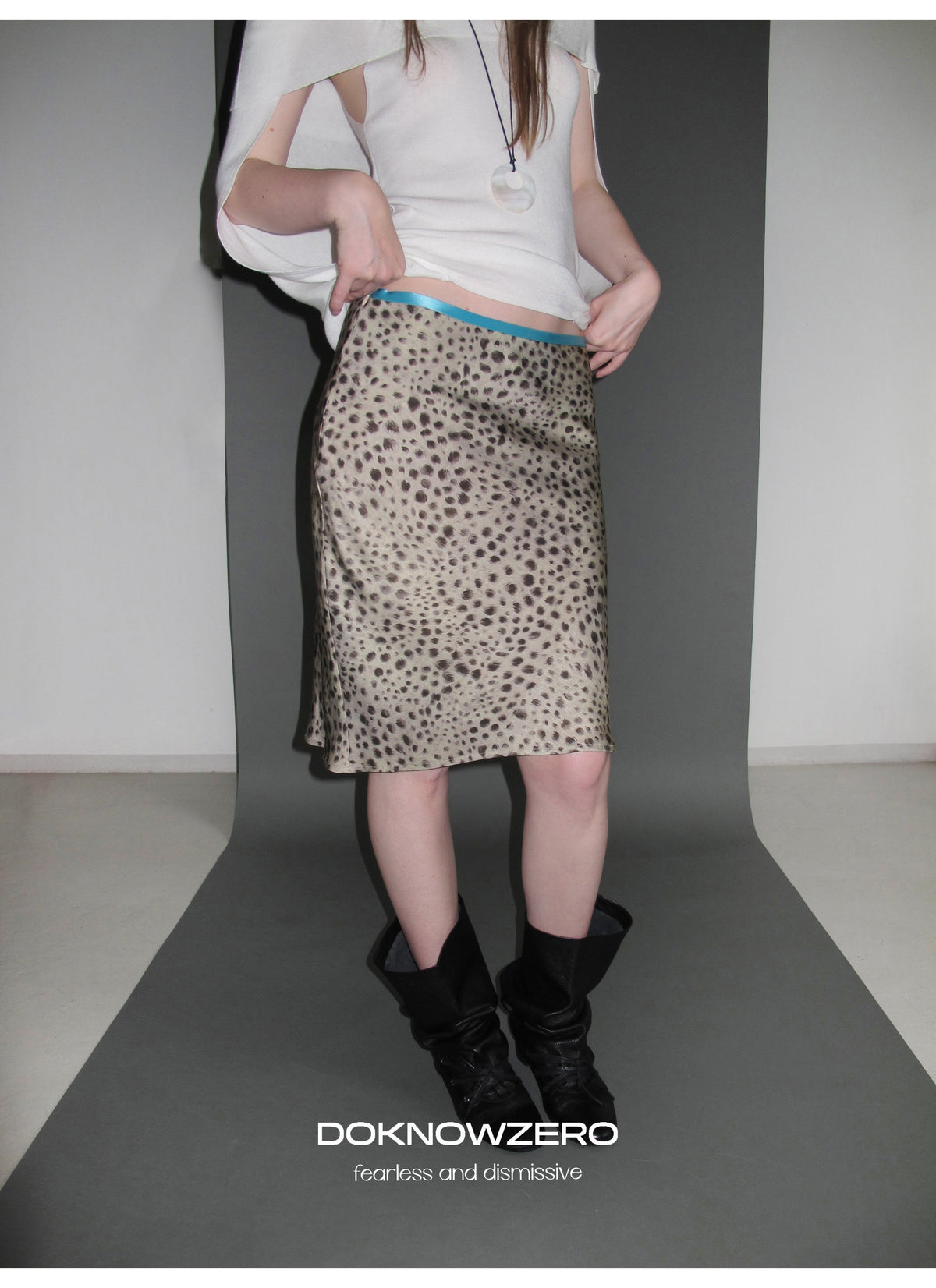 Leopard Sheen Straight Skirt