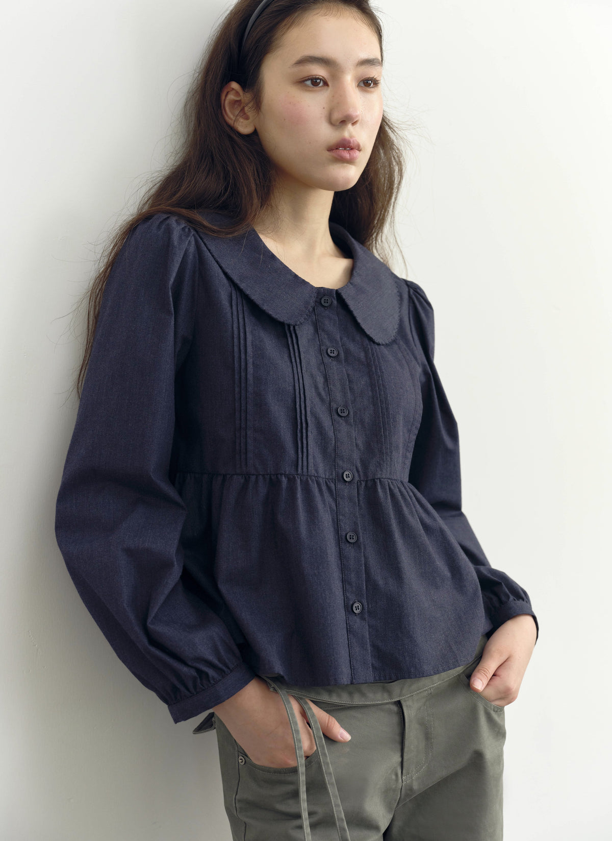 Doll Collar Pintuck Shirt