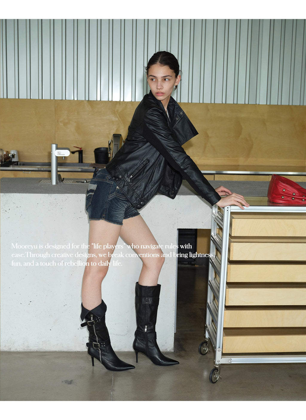Buckle Edge Midcalf Boots