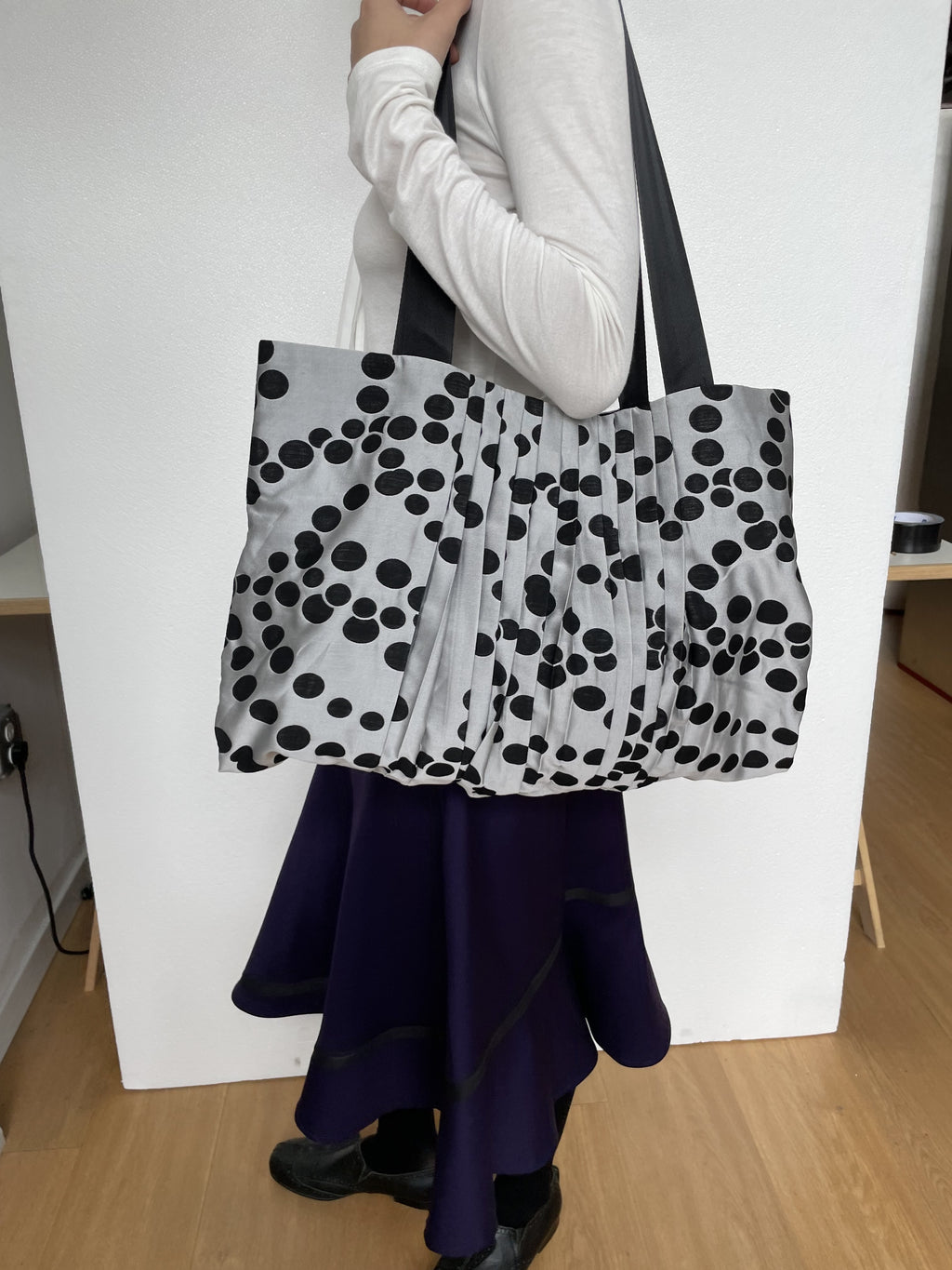 Pleated Dot Layer Tote Bag