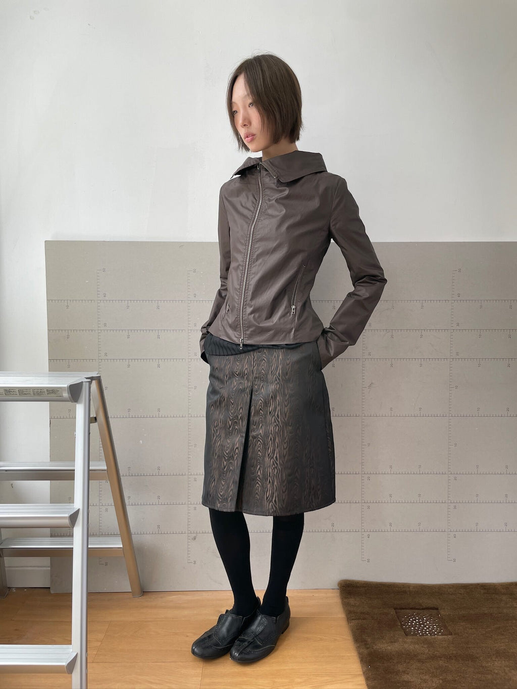 Woodgrain Slit Skirt