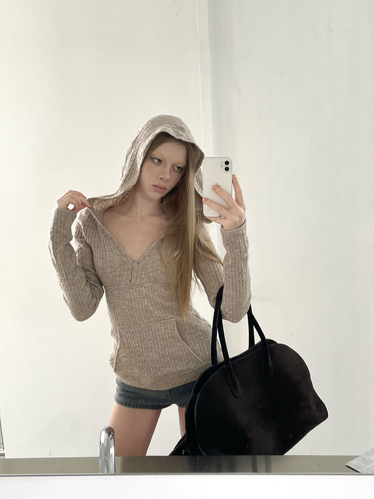 Low-Rise Embroidered Shorts (2color)