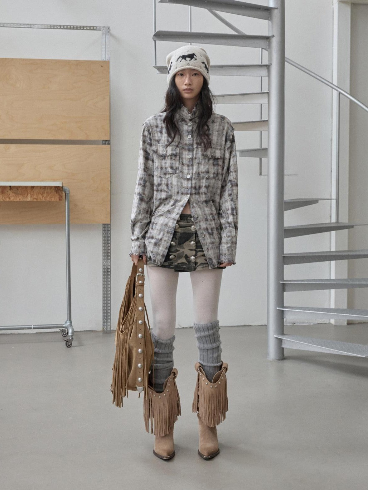 Distressed Frayed Plaid Slim Round Neck Drop Shoulder Women's Cotton Overshirts