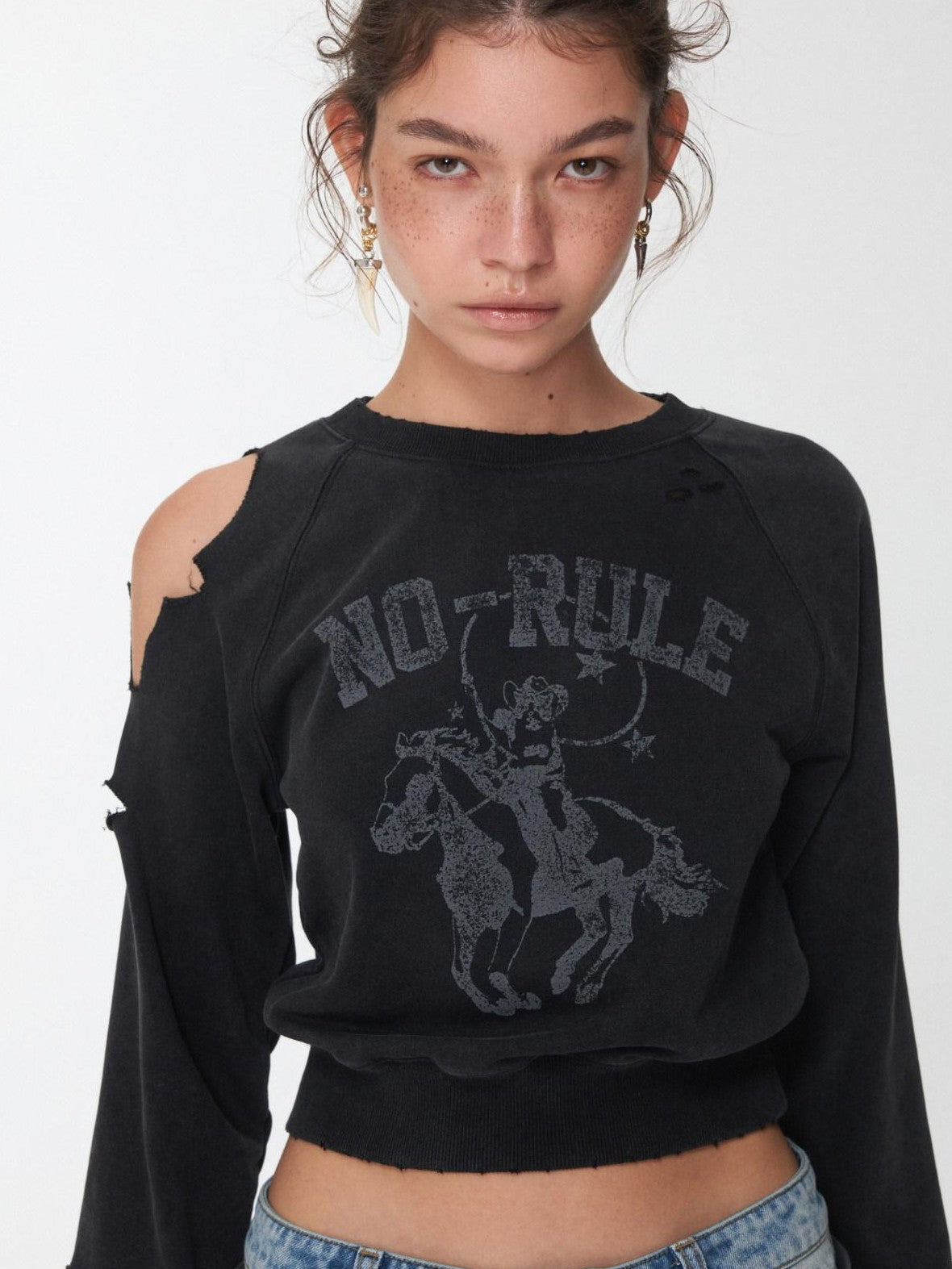 Knight Cat Print Washed Distressed Cropped Off Shoulder Women's Slim Sweatshirts