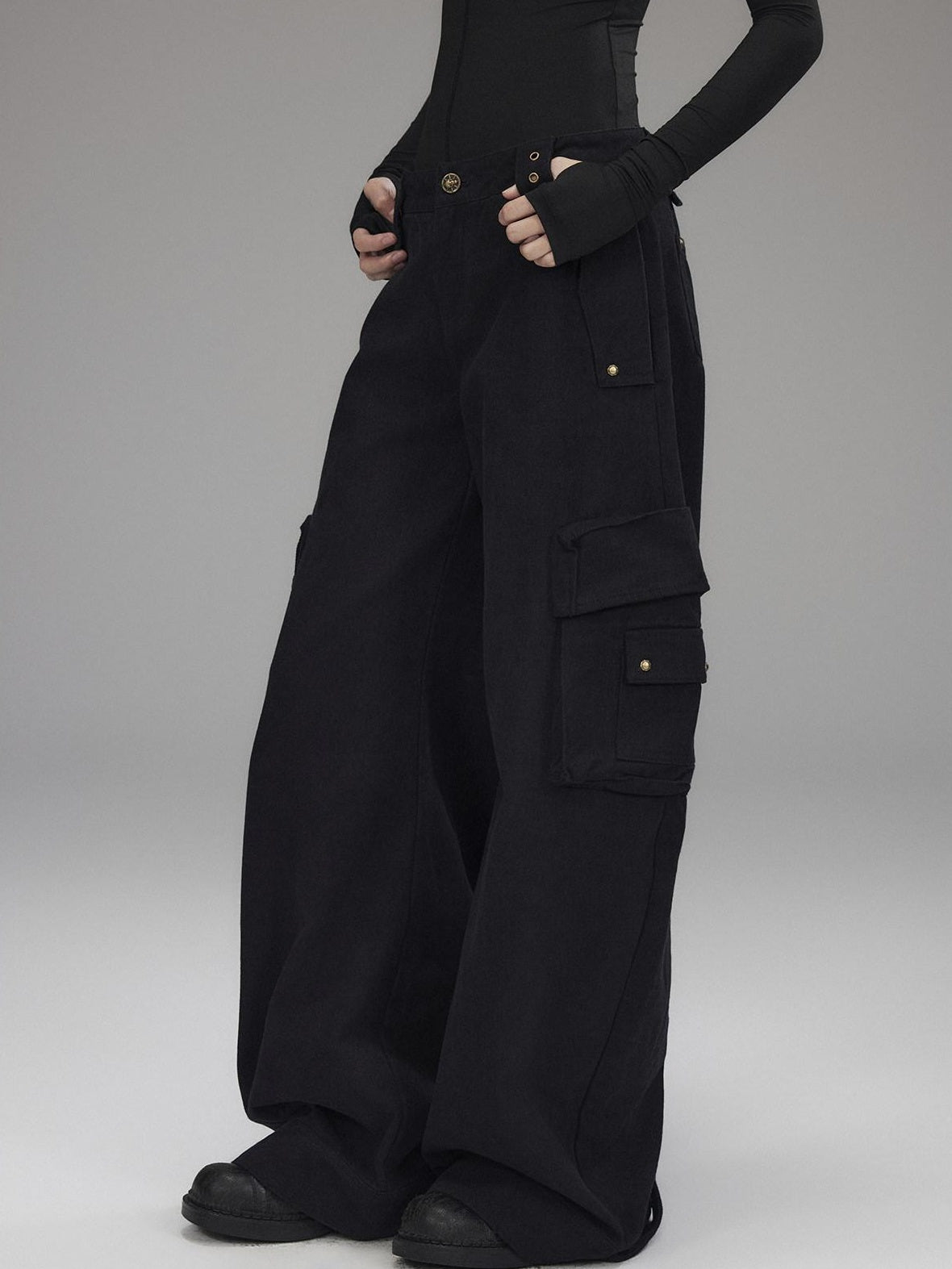 Washed Low Rise Wide Leg Utility Loose Fit Womens Black Cargo Pants