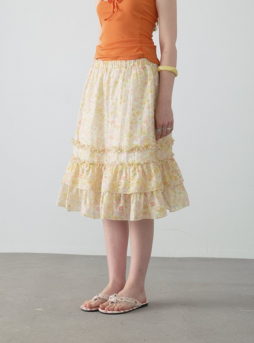 Berry Curve Ruffle Skirt