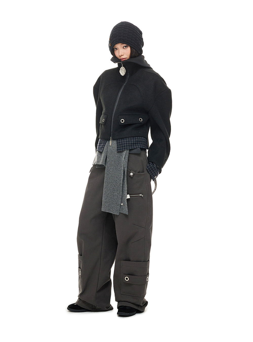 Wide-Shoulder Cropped Oversize Jacket