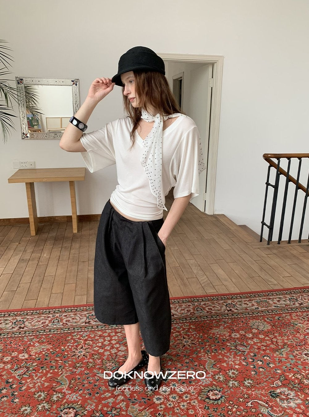 Batwing Sleeve V Neck Top (2color)