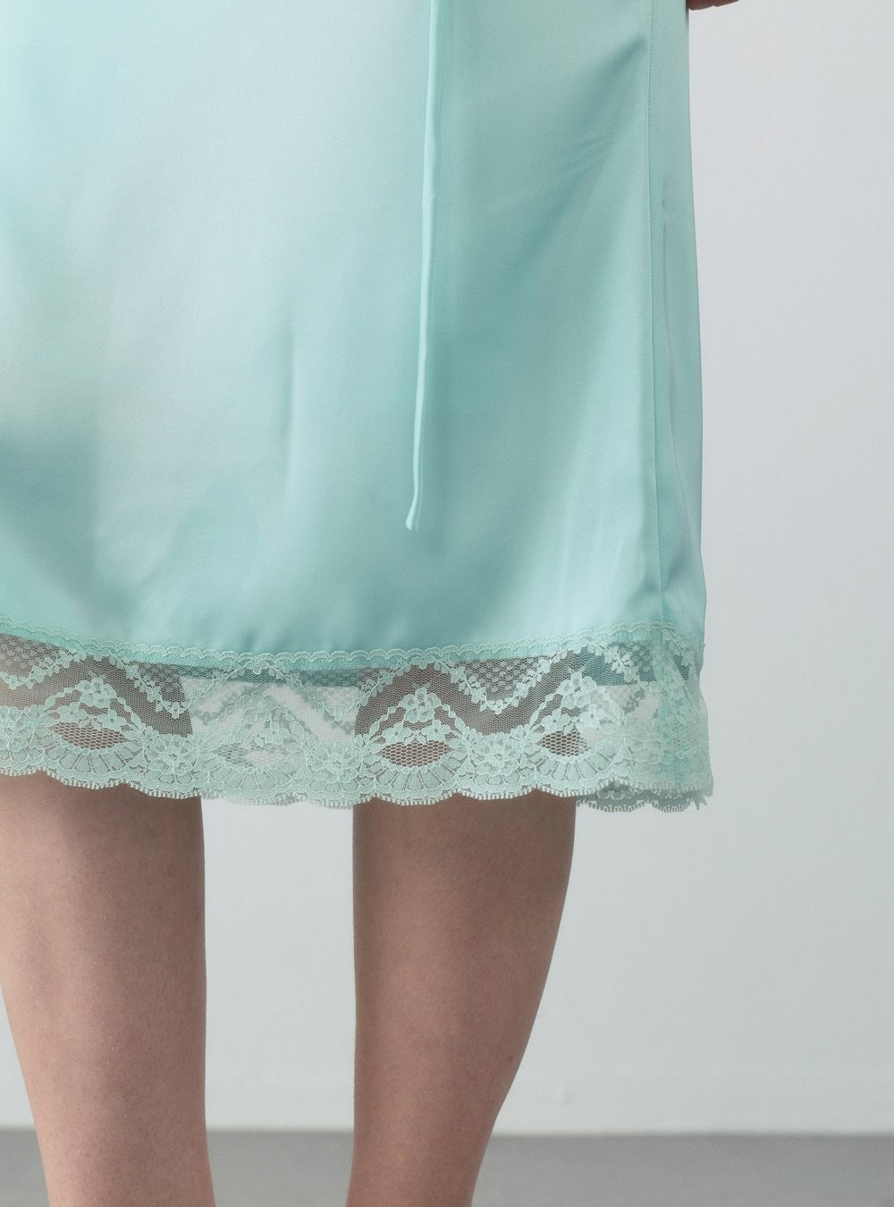Lace Trim Satin Mermaid Skirt