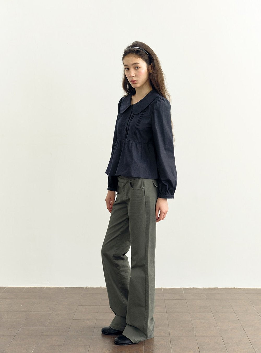 Doll Collar Pintuck Shirt