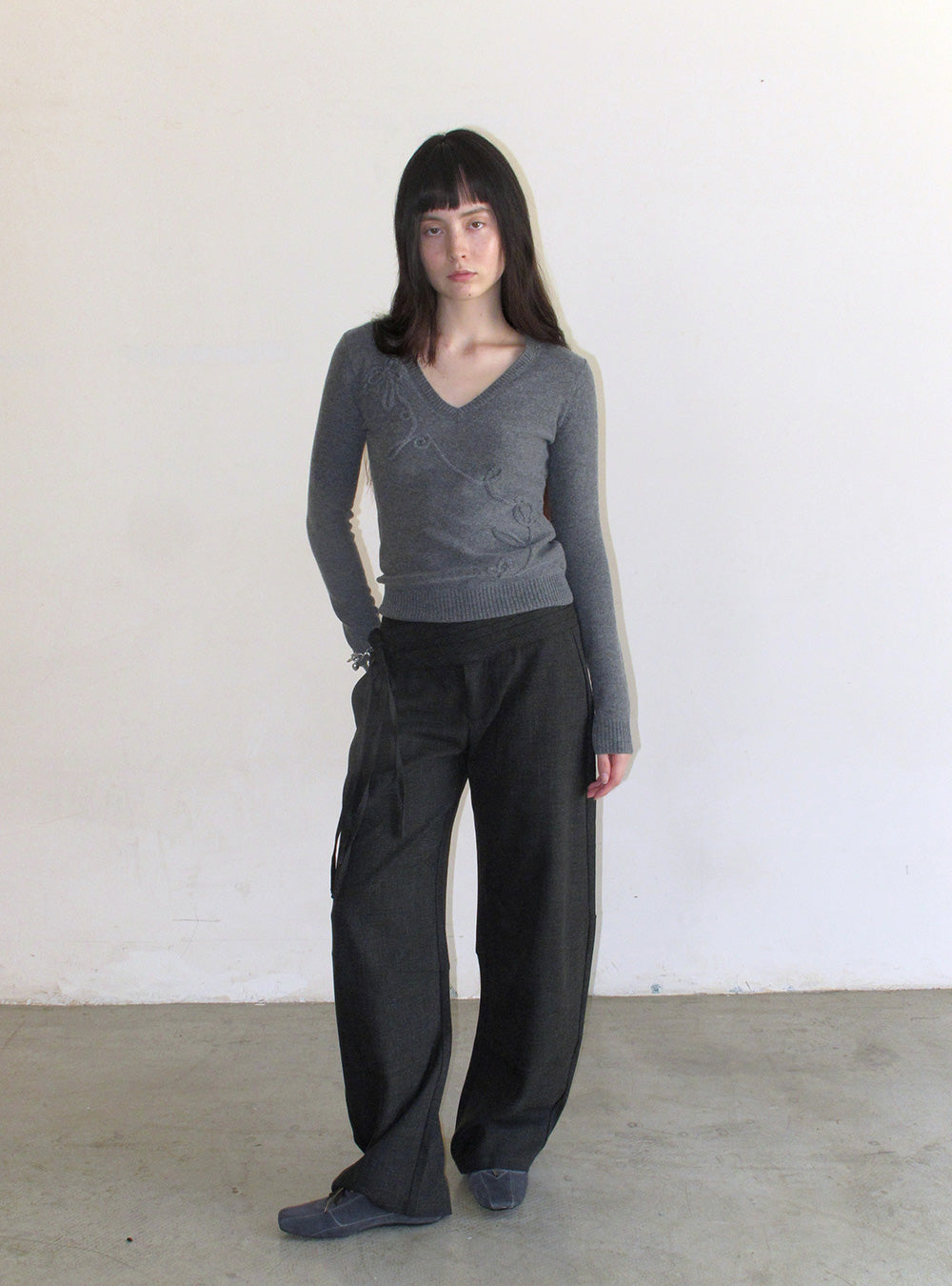 Crossover Strap Mid-Waist Curved Pants