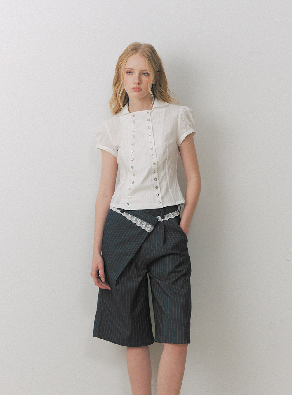 Regal Button Puff Sleeve Blouse (2color)