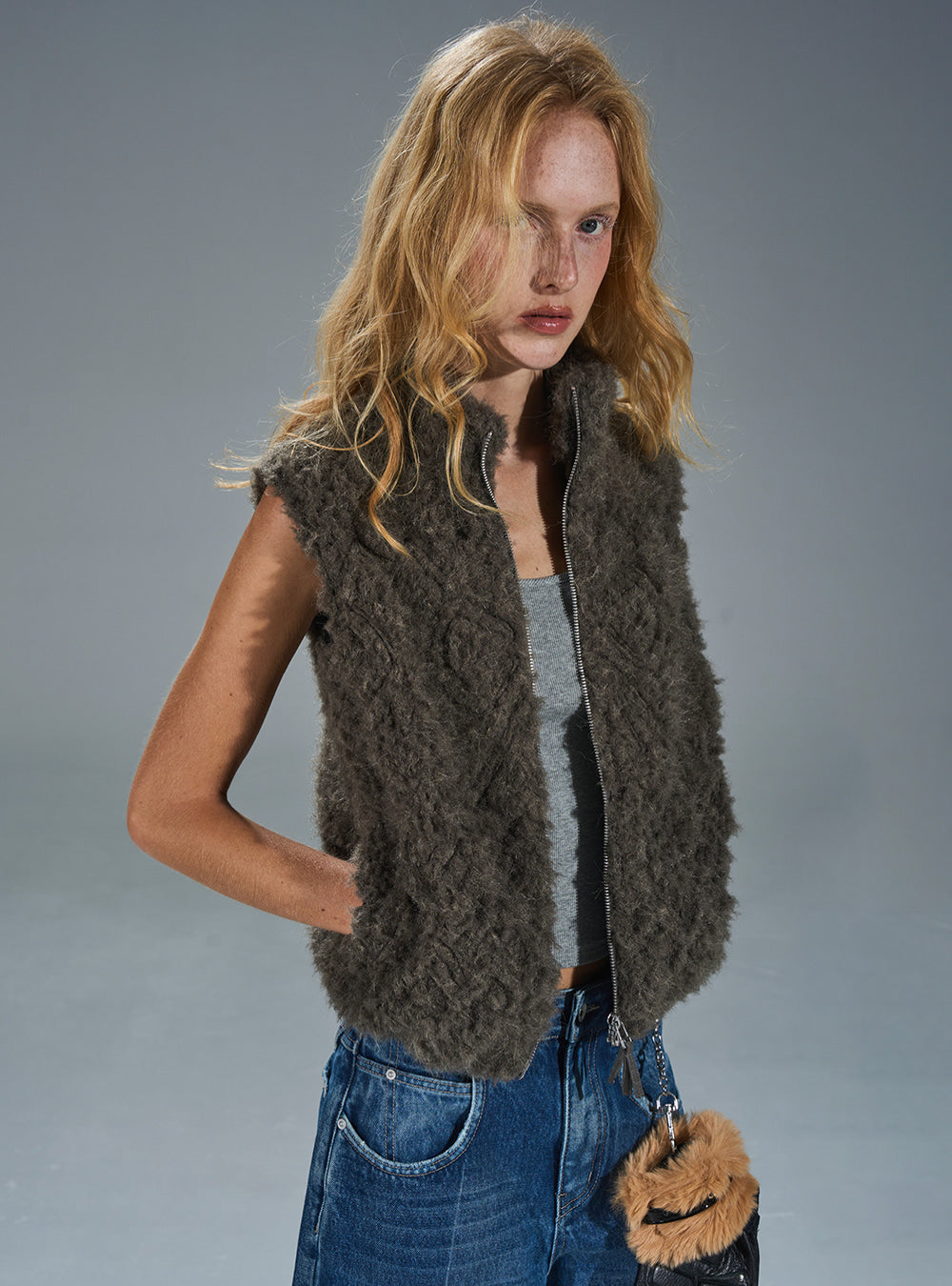 Quilted Bow Pattern Fur Slim Vest (2color)