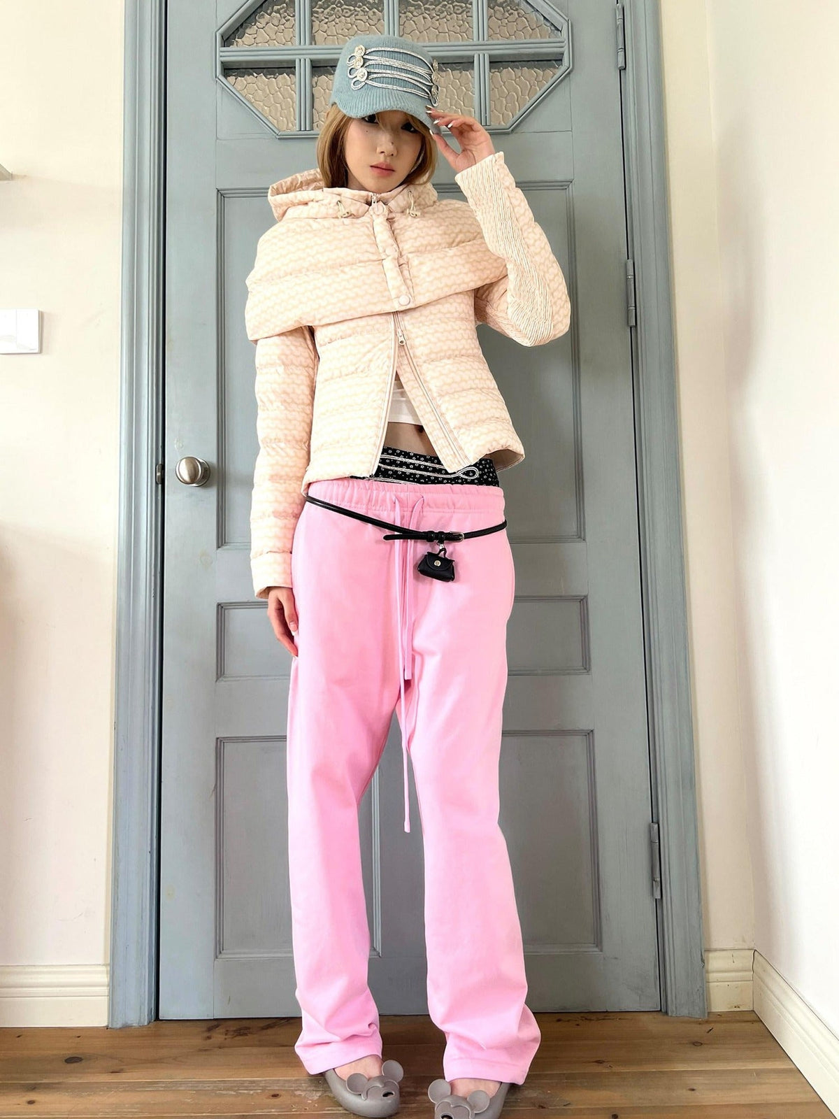 95% White Duck Down Detachable Hood Short Waterproof Polka Dot Down Jackets
