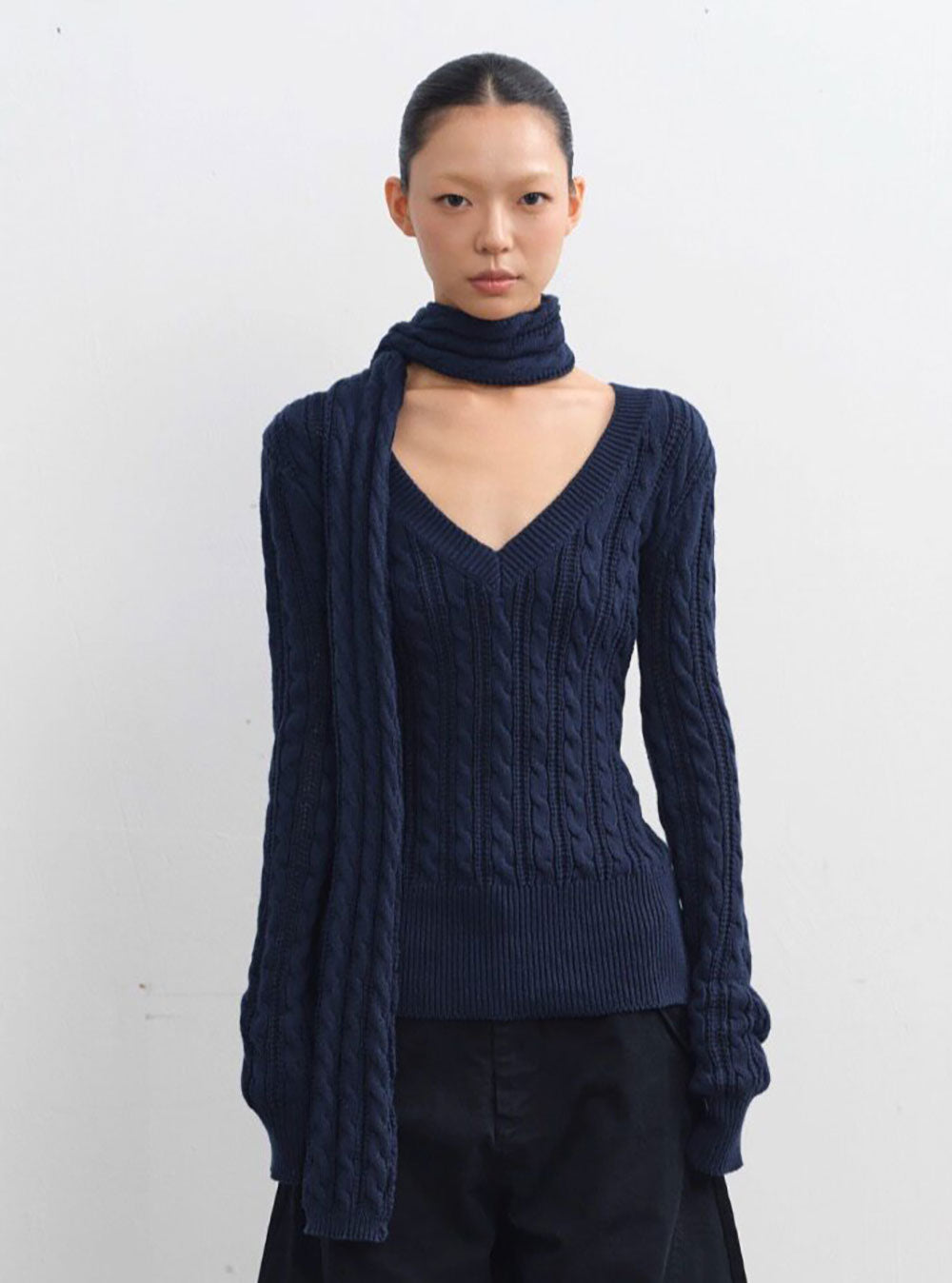 Retro V-Neck Cable Knit Sweater Top (3color)