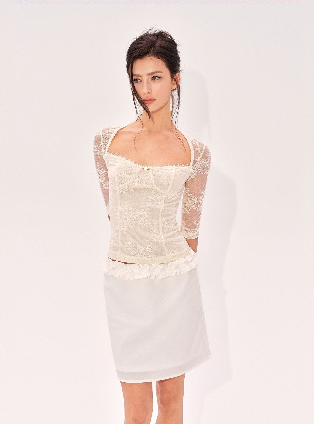 Shell Lace Mid Sleeve Top