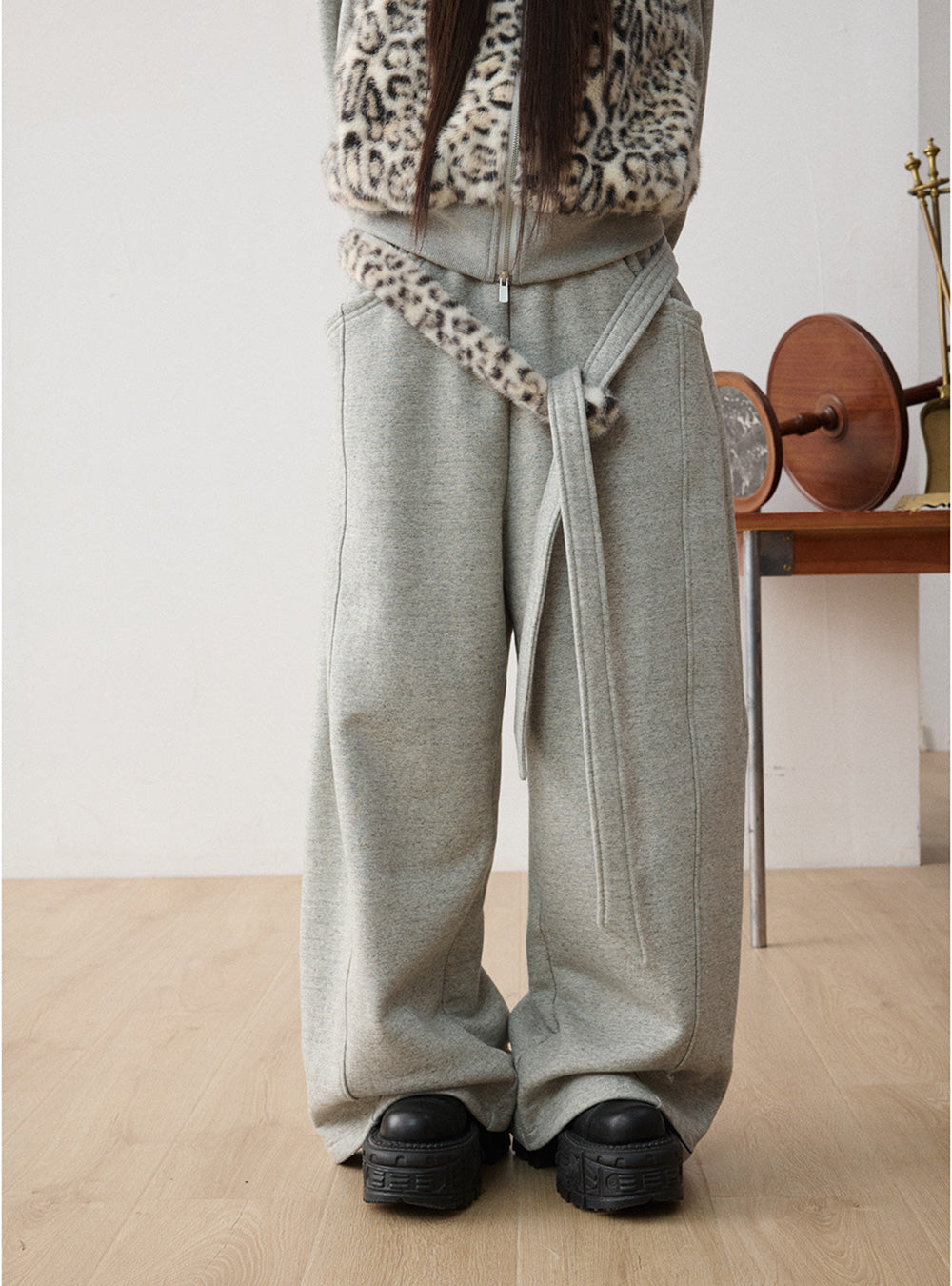 Fleece-Lined Leopard Hoodie Zip Up & Pants (2color)