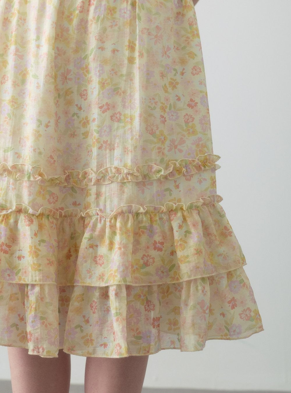 Berry Curve Ruffle Skirt