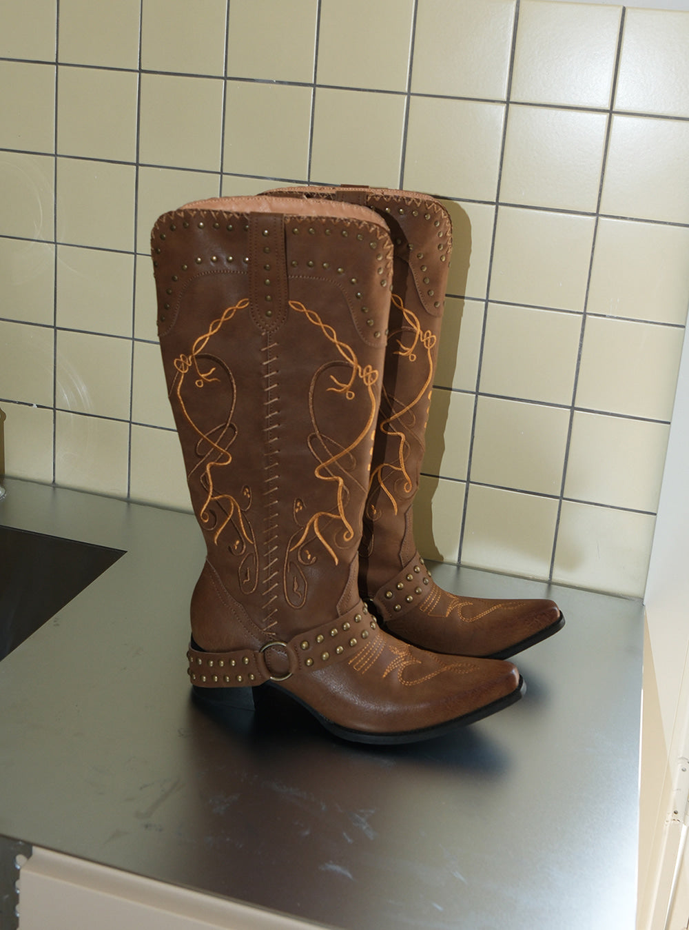 Pointed Toe Brown Leather Western Boots