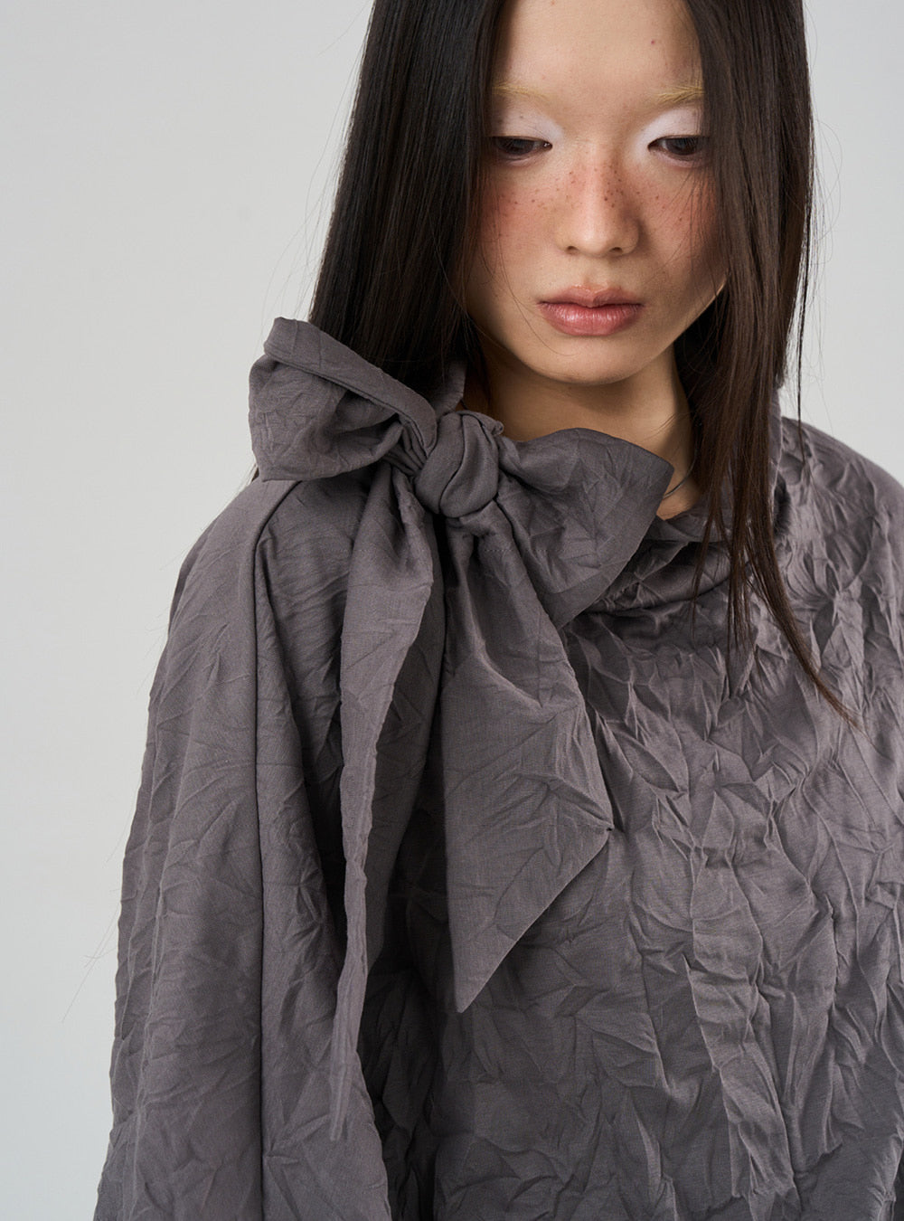 Tie-Neck Detail Crinkled Knit Tee (3color)
