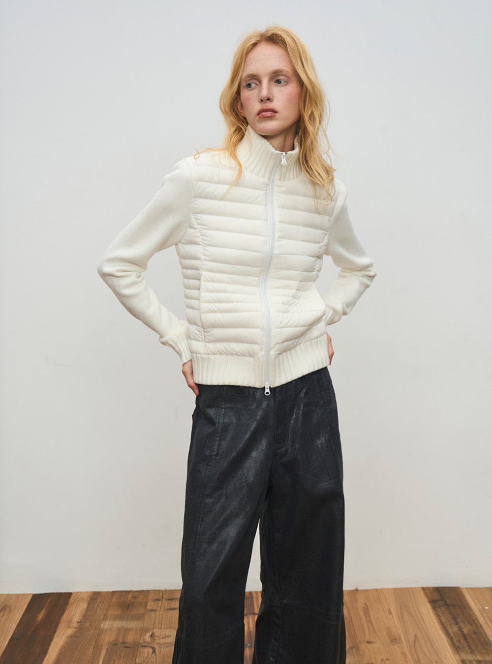 Patchwork Sleeve High-Neck Knit Down Jumper (2color)